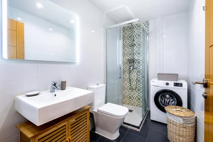 Privatzimmer im Wohnheim in der Calle Casajara, 7, bild 33 von 49
