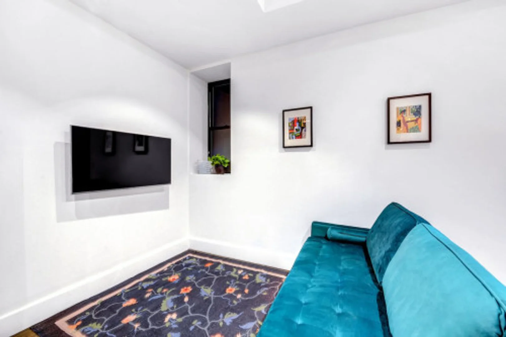 Habitación estudiantil económica con ubicación conveniente en 