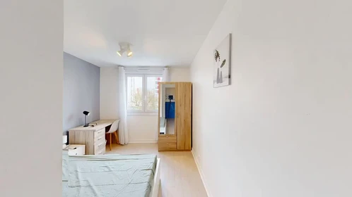 Habitación privada en Rue de Quizac, Bellevue, imagen 5 de 10