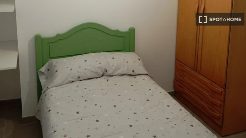 Chambre privée à P.º de Juan Carlos I, image 13 de 13