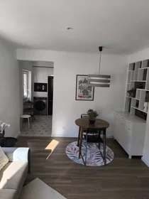 Dairenin tamamı konumu Rua Fernão de Magalhães, Praia de Carcavelos, 9 10 görüntüsü