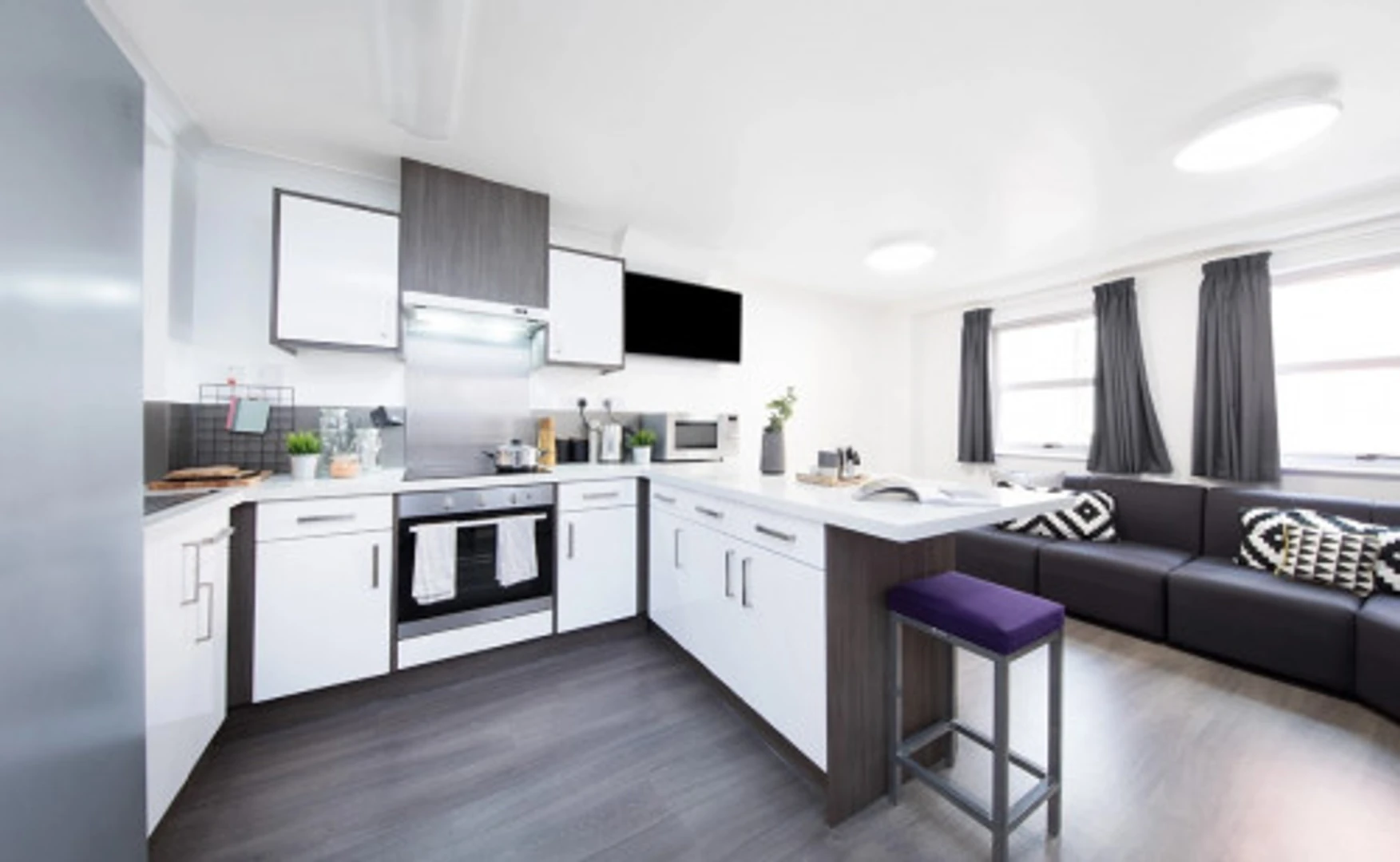 Chambre conviviale pour les étudiants dans  avec des équipements modernes