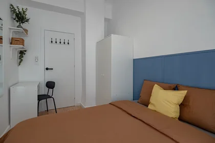 私人房间 在 Carrer de Sant Mateu, Carolinas Altas, 10的图像1