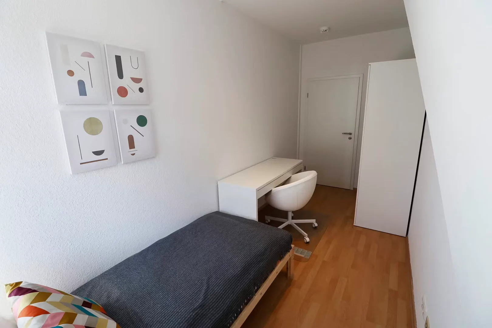 Preisgünstiges Studentenzimmer in günstiger Lage in