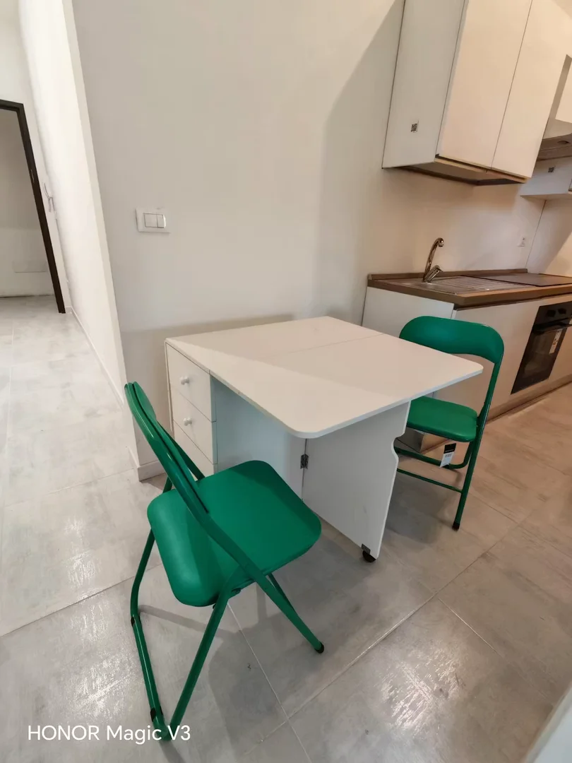Habitación estudiantil económica con ubicación conveniente en 