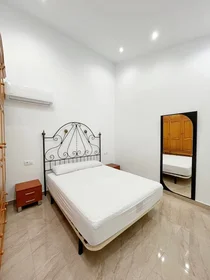 Apartamento inteiro em Avenida del Marqués de la Vega de Armijo, , imagem 5 de 10