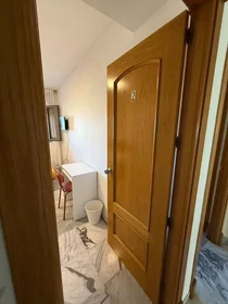 Private room at Avenida de las Américas, Distrito Centro, image 4 of 10