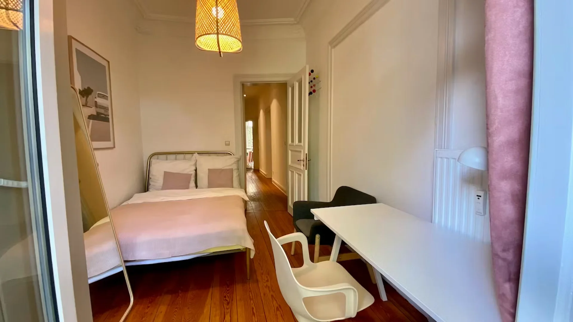 Habitación asequible para estudiantes con buena iluminación en 