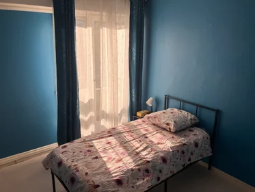 Quarto privado em Rue d'Uppsala, imagem 12 de 13