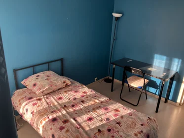 Quarto privado em Rue d'Uppsala, imagem 10 de 13