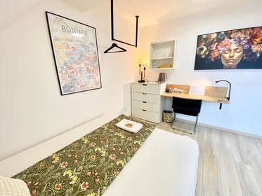 Private room at Lievelingsweg, image 2 of 20