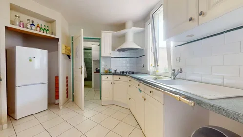 Chambre privée à Rue Barra, Les Hauts de Saint-Aubin, image 9 de 10