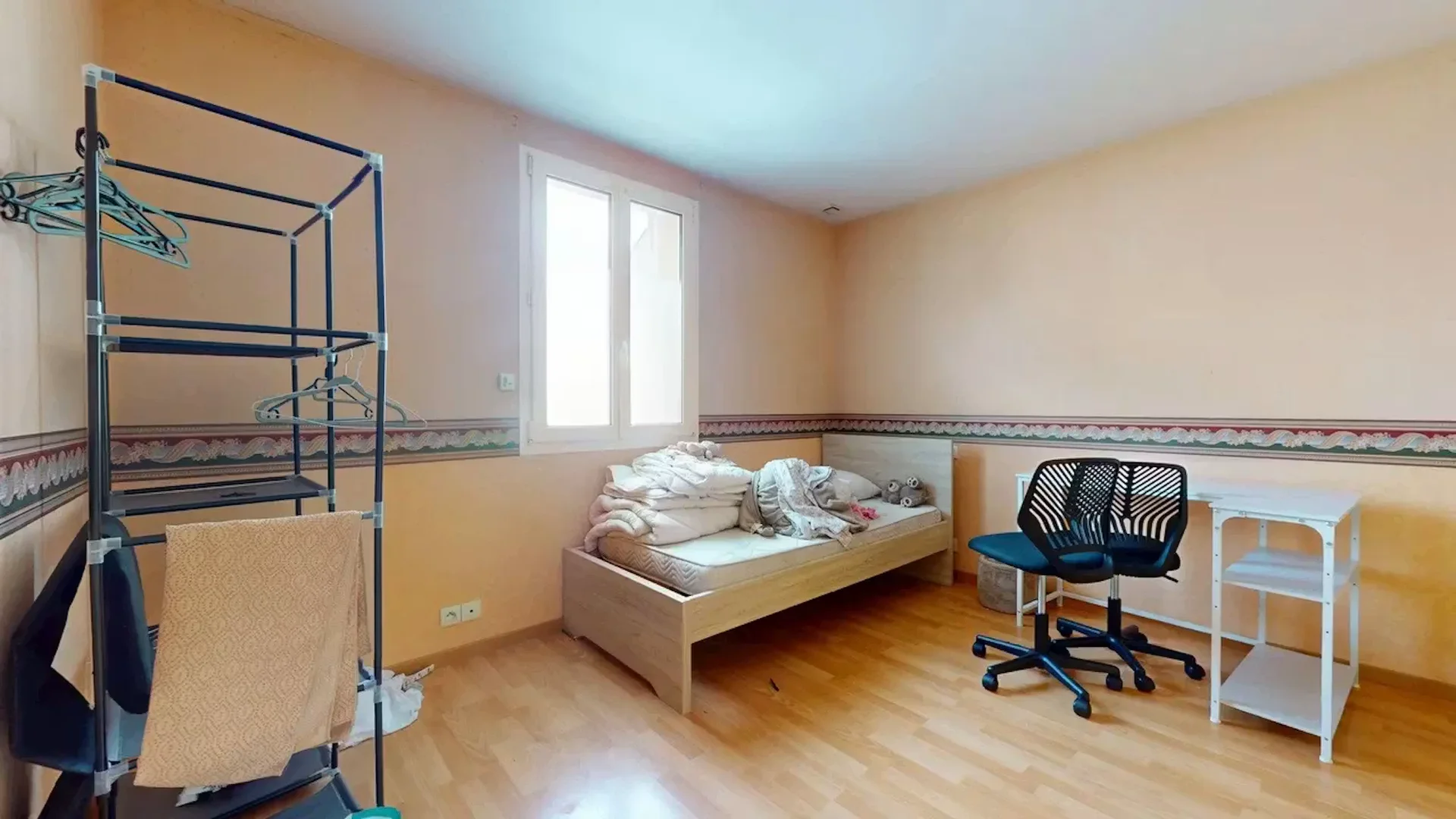Camera accogliente per studenti disponibile a 