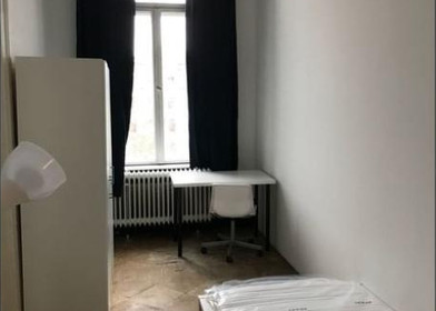 Quarto privado em Via Antonio da Noli, , imagem 1 de 10