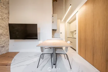 Appartamento intero in Via Vittorio Porcile, Marina, immagine 1 di 10