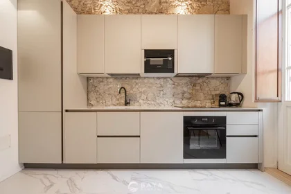 Appartamento intero in Via Vittorio Porcile, Marina, immagine 3 di 10