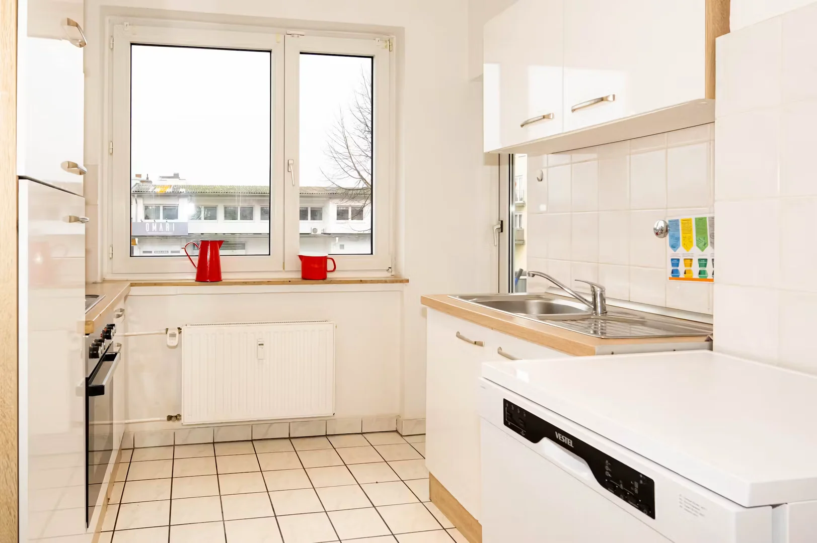 Quarto para alugar em apartamento de estudantes em , totalmente mobilado