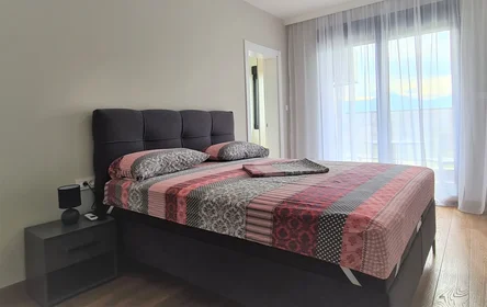 Dairenin tamamı konumu Baku, 7 11 görüntüsü