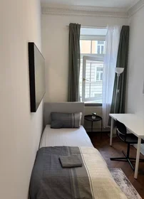 Private room at Westermühlstraße, Ludwigsvorstadt-Isarvorstadt, image 1 of 10