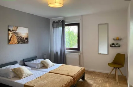 Appartamento intero in Neue Fruchtstraße, Duisburg Mitte, immagine 1 di 5