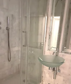Dairenin tamamı konumu 42 Bennett House Page Street, 6 10 görüntüsü