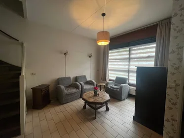 Quarto privado em De Heemstraat, Schilderswijk, imagem 4 de 5