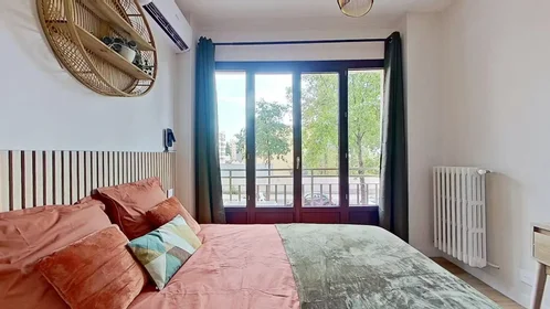 Habitación privada en Boulevard de Cessole, Saint-Sylvestre, imagen 6 de 10