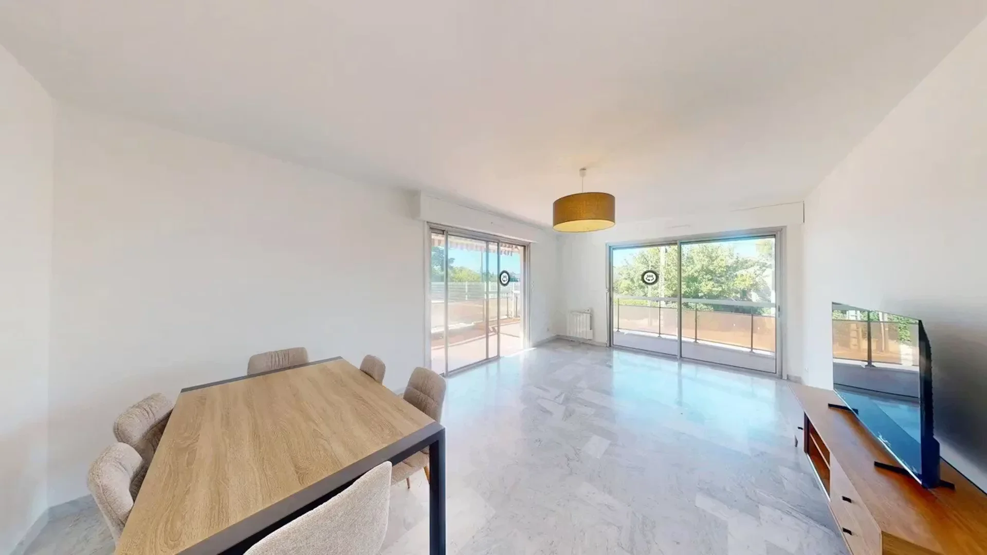 Quarto para alugar em apartamento de estudantes em , totalmente mobilado
