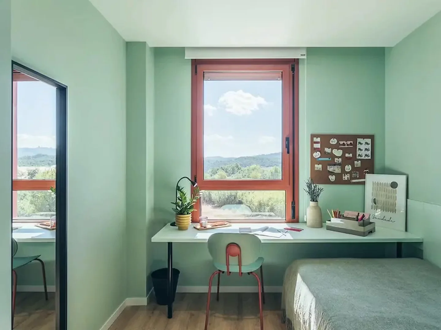 Habitación acogedora para estudiantes disponible en
