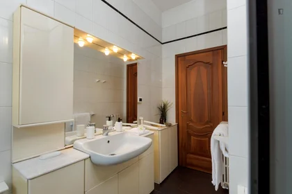 Privatzimmer in der Viale Sarca, bild 26 von 29