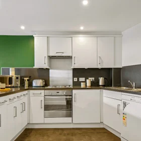 Quarto privado em residência em Burley Rd, Woodhouse, Leeds LS3 1JG, United Kingdom, imagem 21 de 47