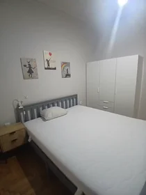 Quarto privado em Agiou Meletiou, Athens, imagem 1 de 10