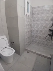 Quarto privado em Agiou Meletiou, Athens, imagem 7 de 10