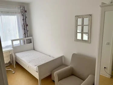 Private room at Gutleutstraße, Gutleutviertel, image 2 of 10