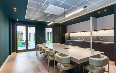 Dairenin tamamı Ikamet yerinde konumu 2 St James' Blvd, Newcastle upon Tyne NE4 5SS, United Kingdom, 26 40 görüntüsü