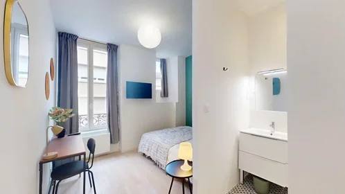Chambre privée à Rue Manescau, , image 1 de 10