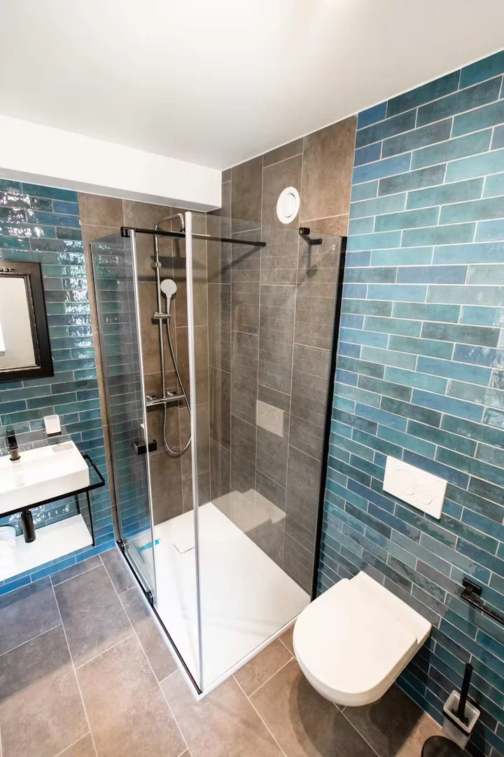 Student-friendly room in  with modern amenities