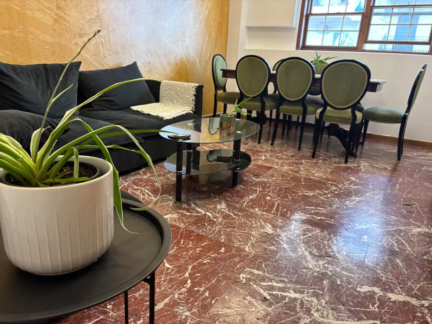 Stanza funzionale per studenti perfetta per studiare a 