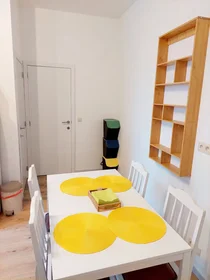 Apartamento inteiro em Rue Jules Houssière, Dampremy, imagem 3 de 10