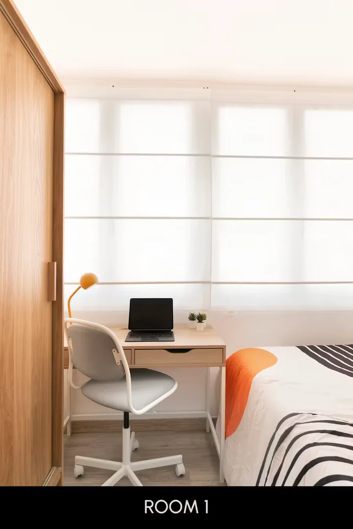 Economical student room with convenient location in 