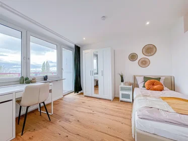 Quarto privado em Engadiner Straße, Thalkirchen-Obersendling-Forstenried-Fürstenried-Solln, imagem 1 de 10