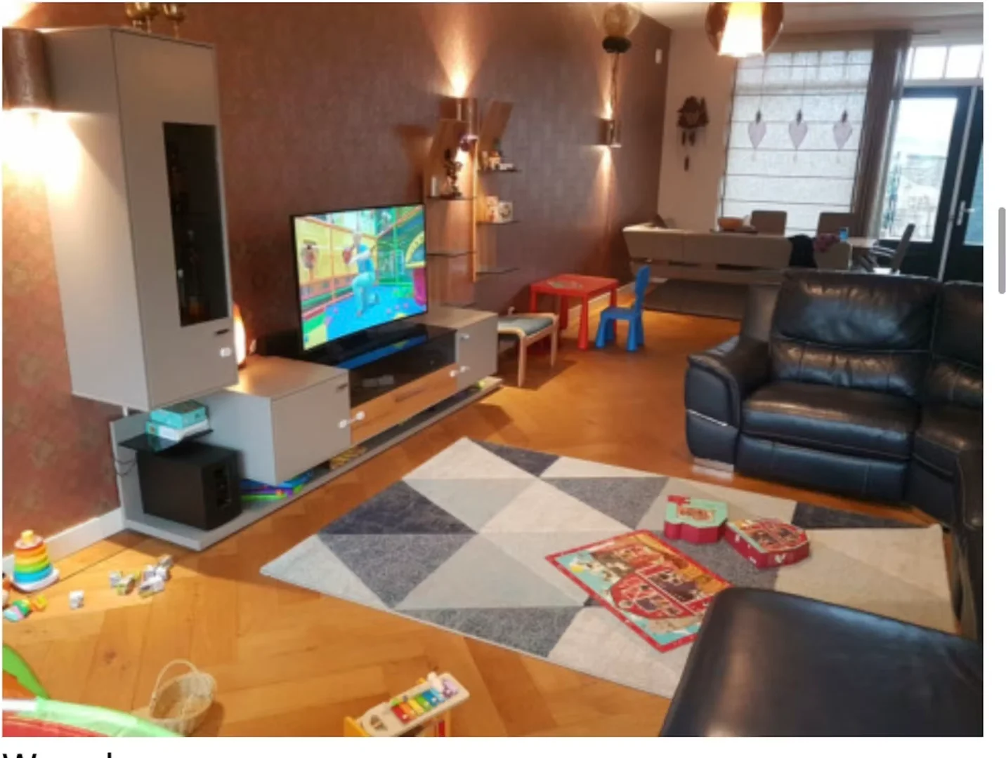 Habitación estudiantil amplia y cómoda en 