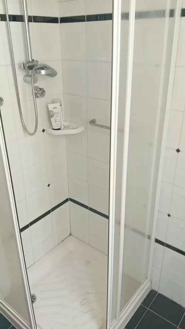Quarto amigo do estudante em  com comodidades modernas
