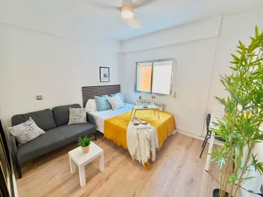 Quarto compartilhado em Calle de Hilanderos, , imagem 1 de 10