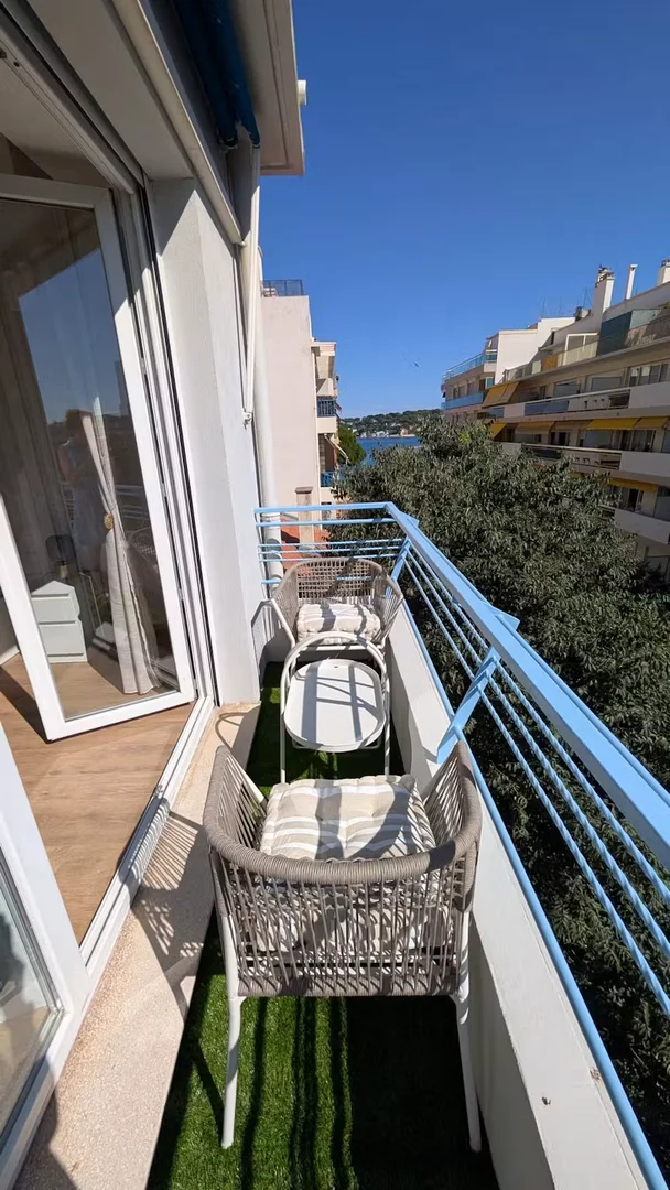 Boulevard Maréchal Foch, Vieil Antibes