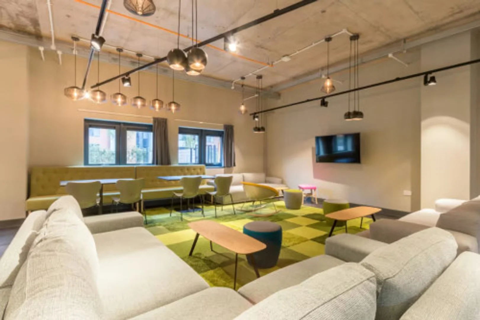 Affordable room for students with ample lighting in 