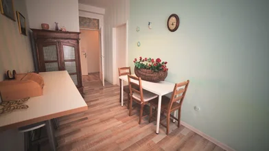 Özel oda konumu Via Gioacchino Murat 14, 14 28 görüntüsü