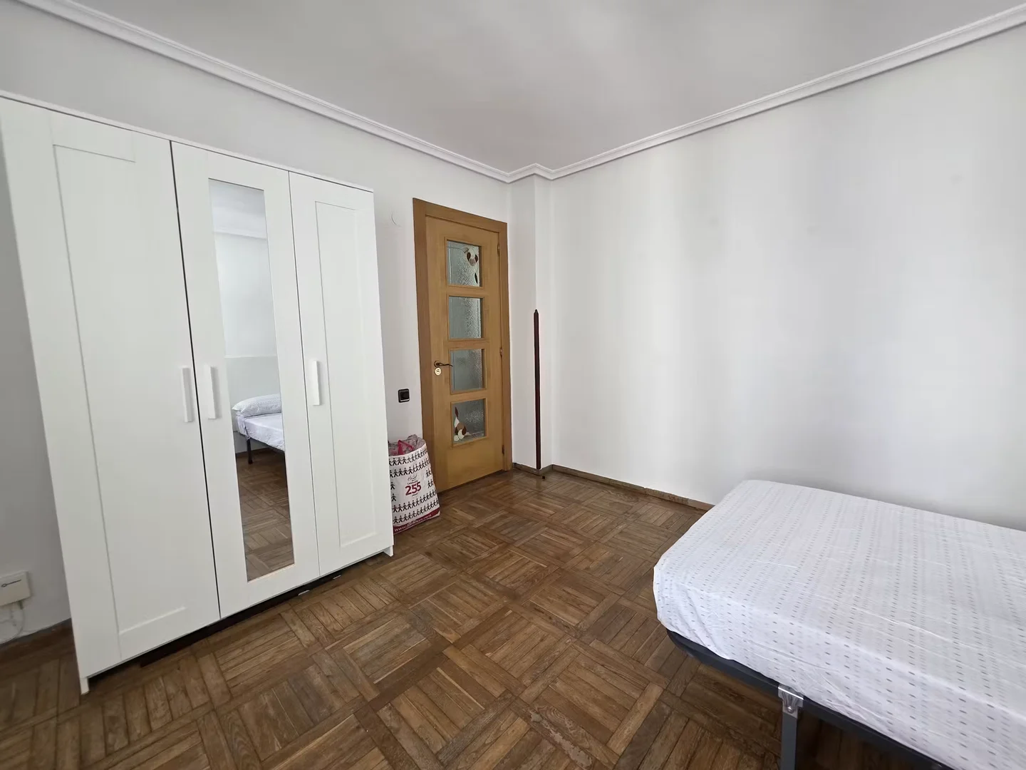 Komfortables und geräumiges Studentenzimmer in 