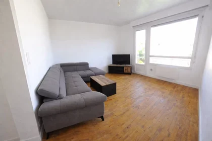 Appartamento intero in Rue du Joroux, , immagine 1 di 5