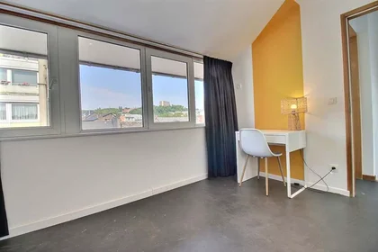 Quarto privado em Rue Fabry, Guillemins, imagem 2 de 8